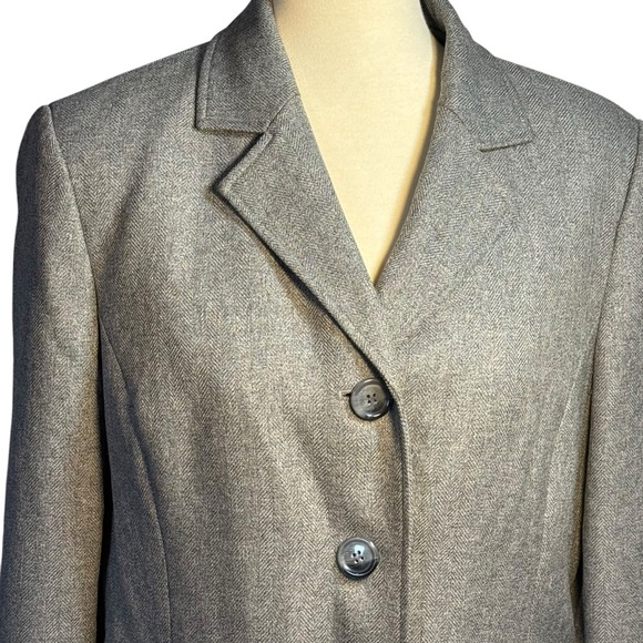 Le Suit Gray Blazer Elegant Suit Jacket - Picture 3 of 7